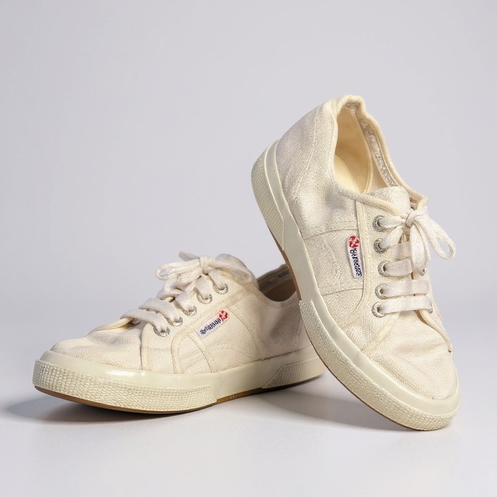 Superga White Canvas Sneakers Casual Tennis Shoes‎ Classic Lace Up US 9 / EU 40